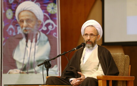 تصاویر/ مراسم گرامیداشت هفته پژوهش در موسسه آموزشی امام خمینی (ره)