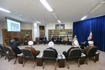 تصاویر/ دیدار اعضای شورای چاپ و نشر حوزه با آیت الله اعرافی