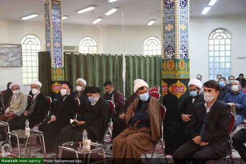 بالصور/ طلاب العلوم الدينية وطلاب الجامعة في محافظة خوزستان يلتقون ممثل الولي الفقية في خوزستان