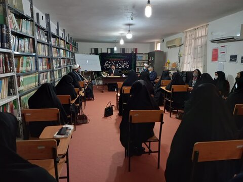 برگزاری نشست رسیدگی و بررسی مشکلات طلاب مدرسه علمیه الزهرا(س) شوش