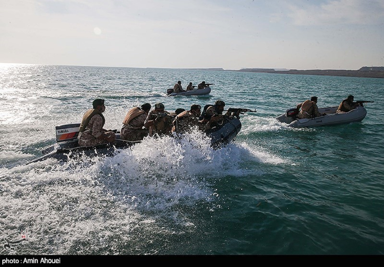 IRGC Stages Massive Drill in Southern Iran