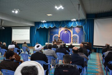 تصاویر/ جلسه شرح و تفسیر نهج البلاغه توسط نماینده ولی فقیه در آذربایجان غربی