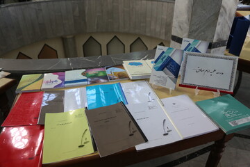 ایجاد زیرساخت‌های پژوهش حرفه‌ای راهبرد پژوهش در حوزه خواهران است