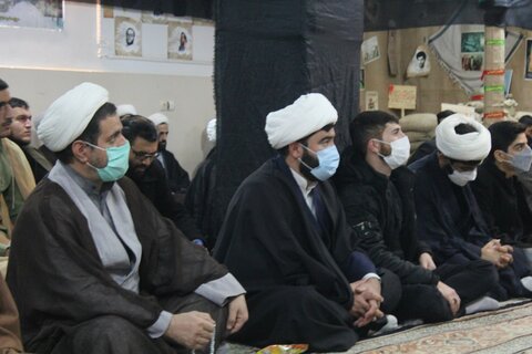 تصاویر/ جلسه اخلاق نماینده ولی فقیه در کردستان در مدرسه علمیه امام صادق (ع) شهرستان بیجار