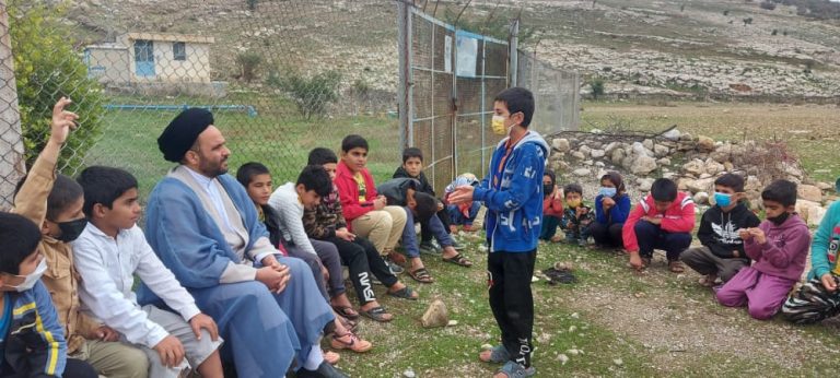 خدمت امام جمعه چرام به کودکان و نوجوانان روستای «پیرحاجتی» + تصاویر