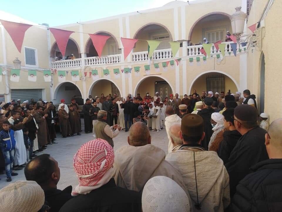 حضور ۵۰ هزار حافظ و قاری قرآن در منطقه تماسین الجزایر + تصاویر