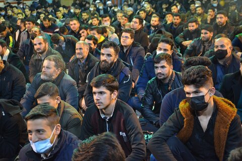 تصاویر / حضور و سخنرانی نماینده ولی فقیه در آذربایجان غربی در مراسم سوگواری ایام فاطمیه در مراغه