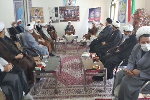 تصاویر/ جلسه روحانیون نقده با حضور امام جمعه