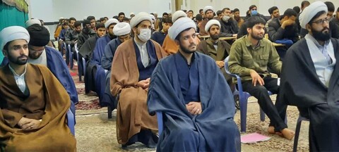 تصاویر/ نشست اخلاقی هفتگی در مدرسه علمیه المهدی(عج) آران و بیدگل