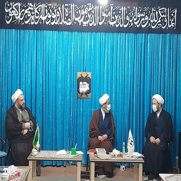 فعالیت های حوزه های خواهران معرفی شود