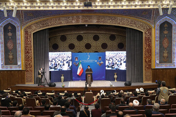 دولت خود را نیازمند دیدگاه‌ها و نظرات و پیشنهادات فرهیختگان حوزوی و دانشگاهی  می‌داند