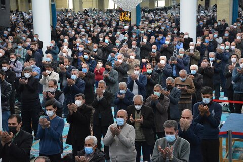 تصاویر/ حضور پرشور مردم مومن شهر ارومیه در آیین عبادی سیاسی نماز جمعه
