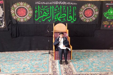 تصاویر/  برگزاری ایام فاطمیه(س) در مدرسه علمیه امام خمینی(ره) شهر کرمانشاه