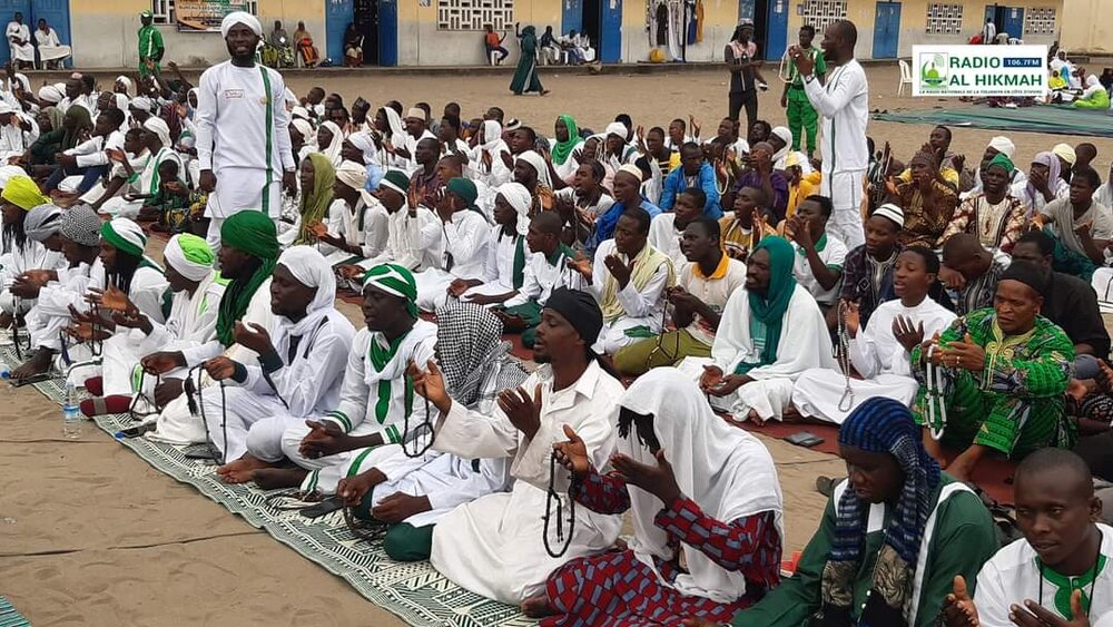 برگزاری مراسم طلب باران توسط جمعی از صوفیان ساحل‌عاج +تصاویر