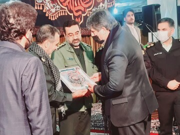 تصاویر/ گرامیداشت دومین سالگرد شهادت سردار سلیمانی در هیئت ابوالفضل(ع) دهنو آران و بیدگل