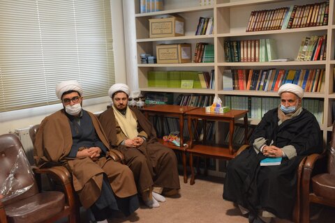 تصاویر/ مراسم سوگواری ایام فاطمیه با حضور روحانیون و اساتید مدارس علمیه ارومیه