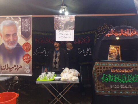 تصاویر/ برپایی ایستگاه صلواتی به مناسبت ایام فاطمیه در مدرسه علمیه طالبیه تبریز