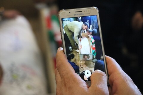 تصاویر/ وداع خانواده شهدا با پیگر سه شهید شناسایی شده دراصفهان