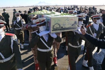 تصاویر/ استقبال مردم ارومیه از شهدای گمنام