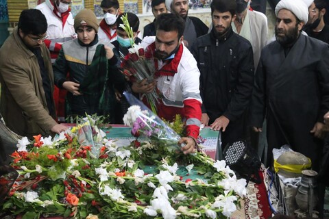 تصاویر/ آیین وداع با دو شهید گمنام در مدرسه علمیه امام خمینی ره اهواز،