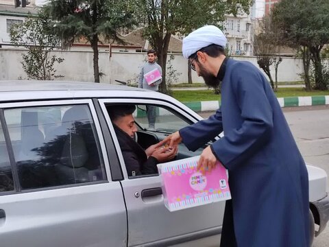 گزارش تصویری/ برپایی ایستگاه صلواتی به مناسبت ایام فاطمیه در شهرستان آستارا