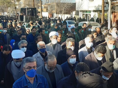 تصاویر/ تشییع و خاکسپاری دو شهید گمنام در دارالشهدای آران وبیدگل