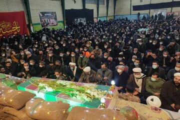 تصاویر/ وداع مردم شهرستان نقده با شهید گمنام