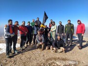 طلاب کوهنورد به قله هزار کرمان صعود کردند