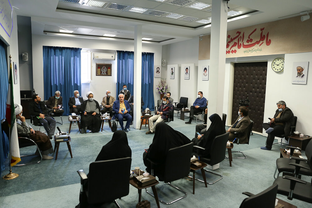 فعالان رسانه سرداران میدان جنگ فرهنگی اند