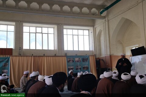 بالصور/ تنظيم دورة المهارات التعليمية لطلاب العلوم الدينية في الدائرة العامة للتبليغ الإسلامية في محافظة أذربيجان الغربية