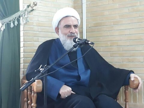 حجت الاسلام آقا حسینی