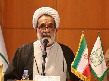 حذف امضاهای طلایی و مبارزه با فساد از الزامات فرهنگی تحقق اقتصاد مقاومتی است