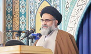 استکبار می‌خواهد با دروغ پردازی انقلاب اسلامی را ریشه کن کند