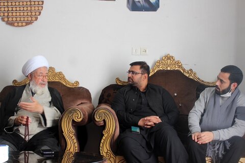 تصاویر/قم میں موجود "صحافیوں" کی امام جمعہ سکردو علامہ شیخ حسن جعفری سے ملاقات