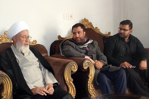 تصاویر/قم میں موجود "صحافیوں" کی امام جمعہ سکردو علامہ شیخ حسن جعفری سے ملاقات