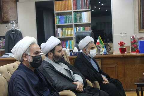تصاویر/جلسه اعضای شورای نهادهای حوزوی کردستان با استاندار