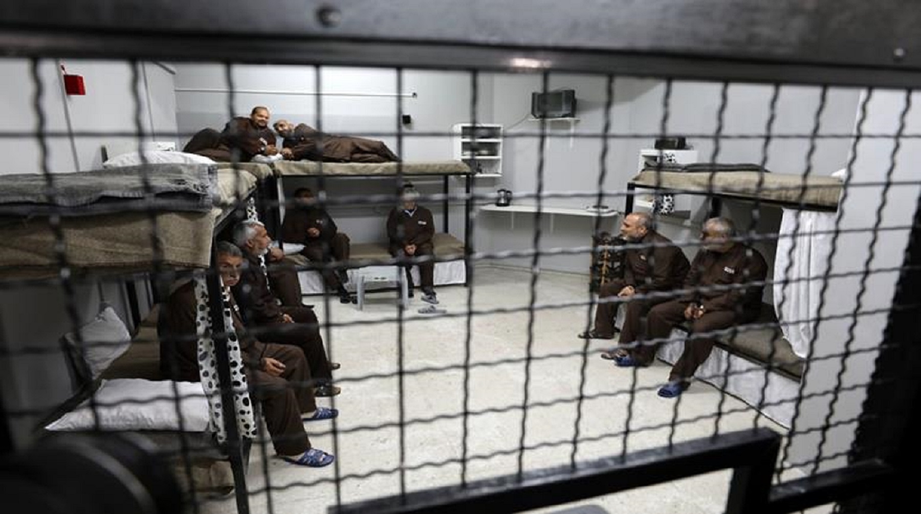 Palestinian administrative detainees still boycotting Israeli courts for day 16