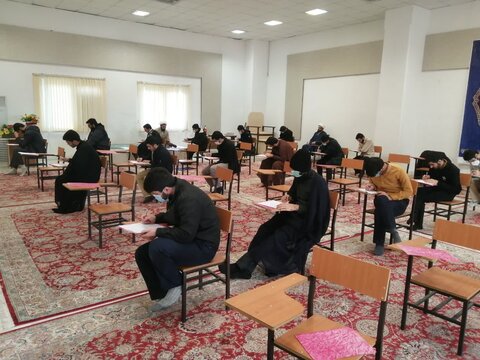 تصویر/ امتحانات نیم سال اول مدارس علمیه استان گیلان