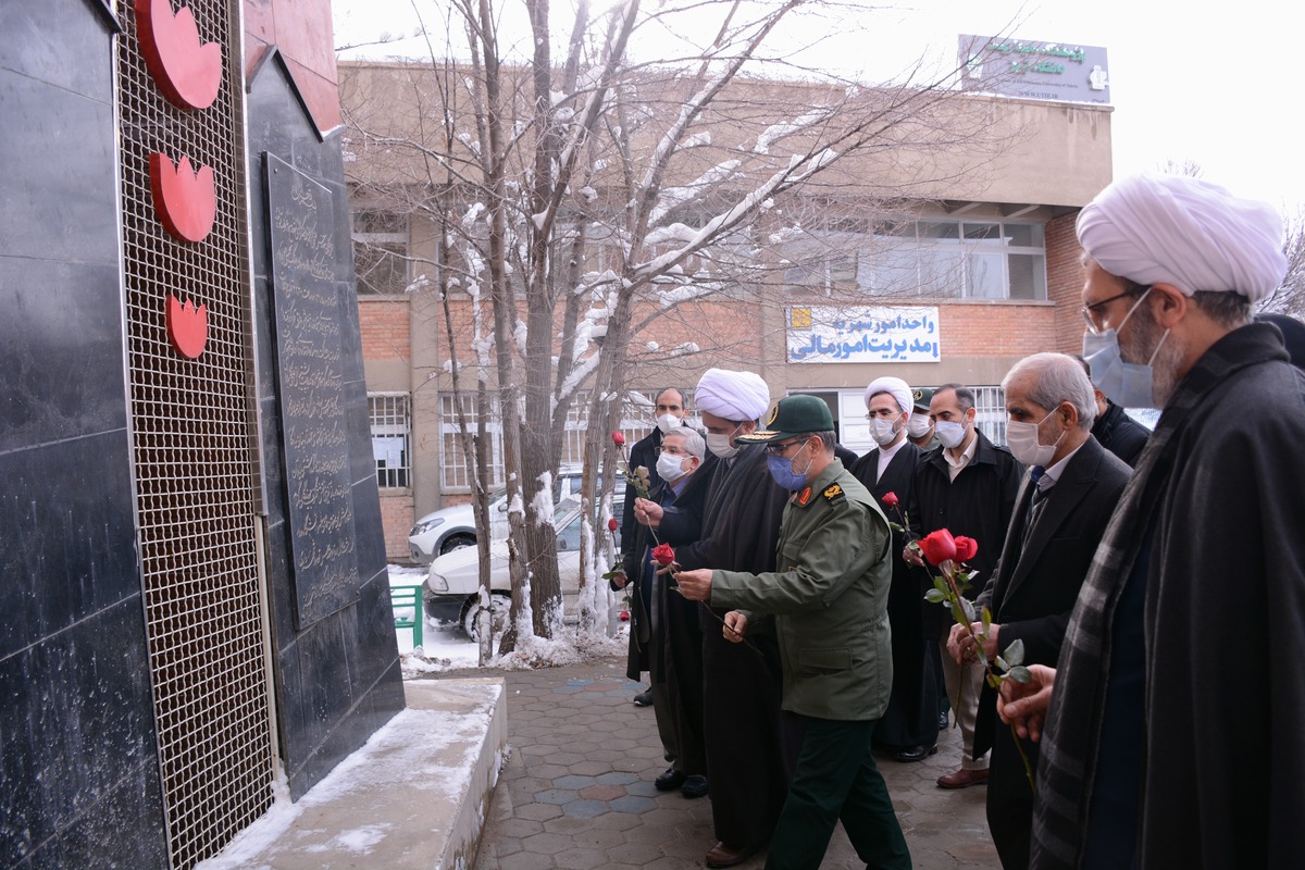 تصاویر/ مراسم گرامیداشت شهدای ۲۷ دی دانشگاه تبریز