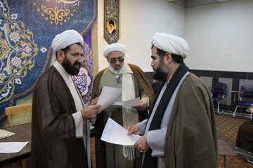 تصاویر/ بازدید مدیر حوزه علمیه آذربایجان غربی از روند برگزاری امتحانات نیمسال اول