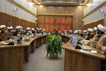 نشست معاونان آموزش حوزه‌های علمیه استانی در مشهد آغاز به کار کرد