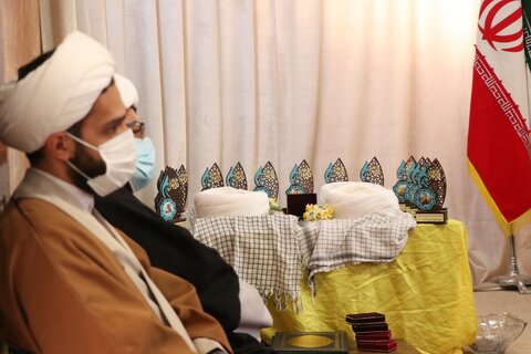 تصاویر| تلبس جمعی از طلاب شیرازی به لباس مقدس روحانیت