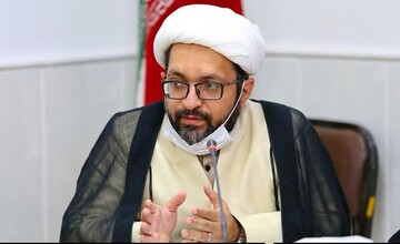 استاد فکر، کسی است که تفکر آگاهانه را در مخاطب خود ایجاد می‌کند