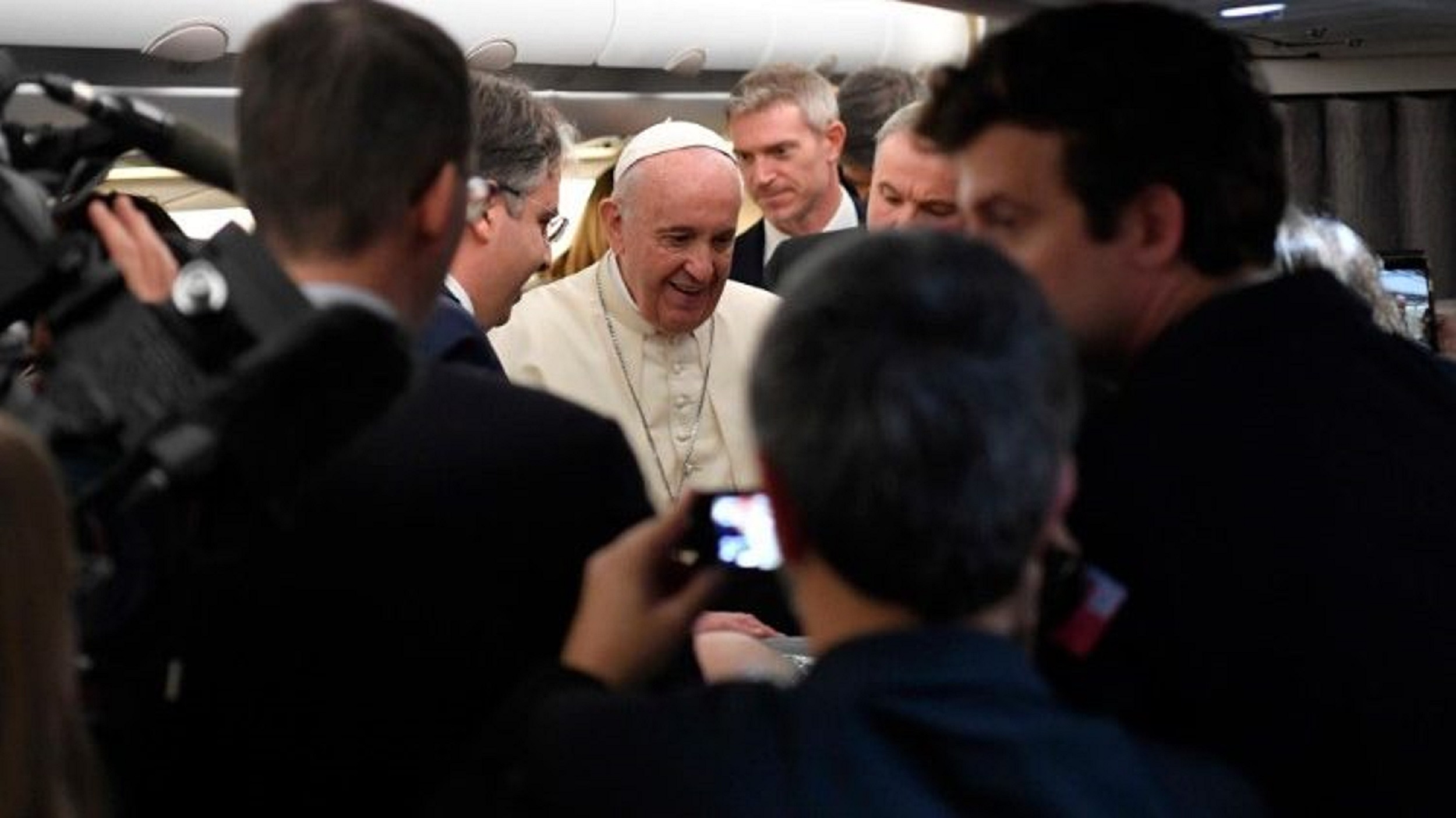 Pope's Communications Day message: 'Listening is essential for dialogue'