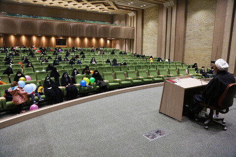 تصاویر/ تجلیل از خانواده های طلاب بمناسبت روز زن در موسسه امام صادق(ع)