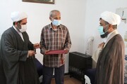 مدیر و معاونان حوزه علمیه بوشهر با خانواده روحانی شهید وردیانی دیدار کردند