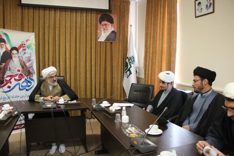 تصاویر / نشست هم اندیشی مبلغین مدارس امین با مدیر حوزه علمیه قزوین