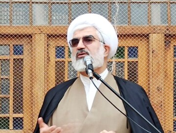 خودمان را وام دار و بدهکار انقلاب بدانیم