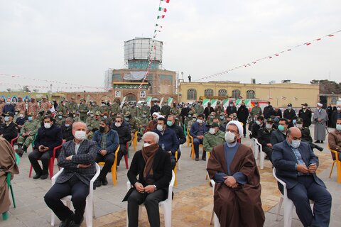 تصاویر / مراسم گرامیداشت دهه مبارکه فجر با حضور امام جمعه قزوین برگزارشد