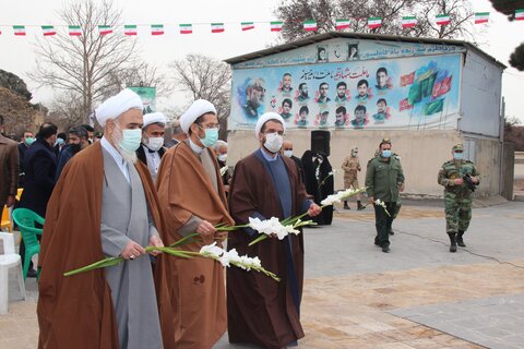 تصاویر / مراسم گرامیداشت دهه مبارکه فجر با حضور امام جمعه قزوین برگزارشد